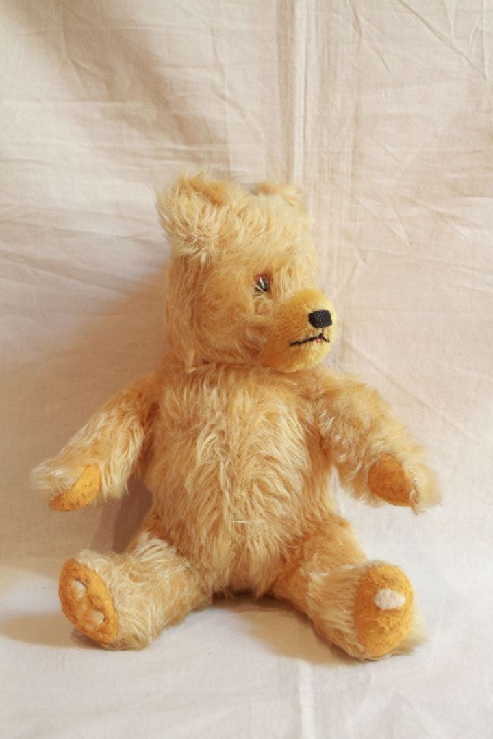 【いちご】アンティーク　テディベア　ぬいぐるみ￼