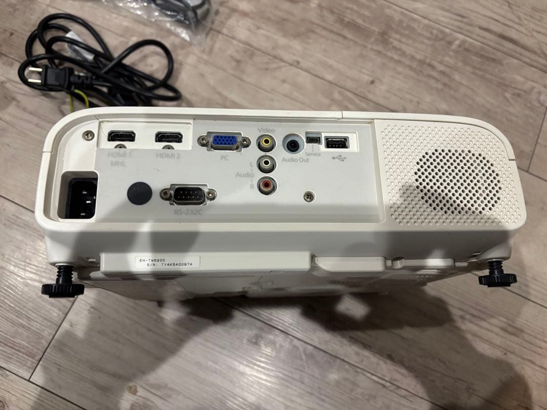 EPSON EH-TW5200 プロジェクター本体 ホームシアター 映画