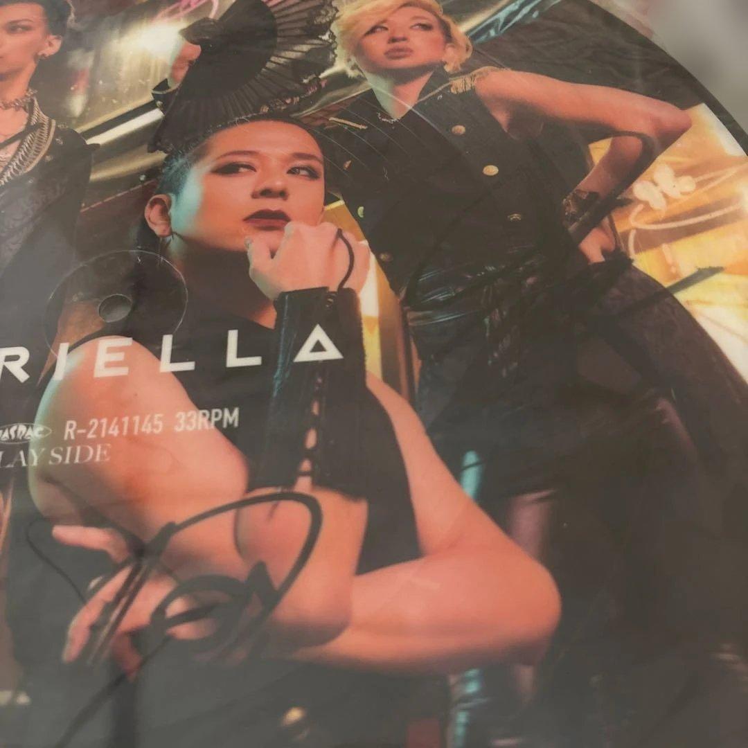 ENVii GABRIELLA 直筆サイン入り　EP