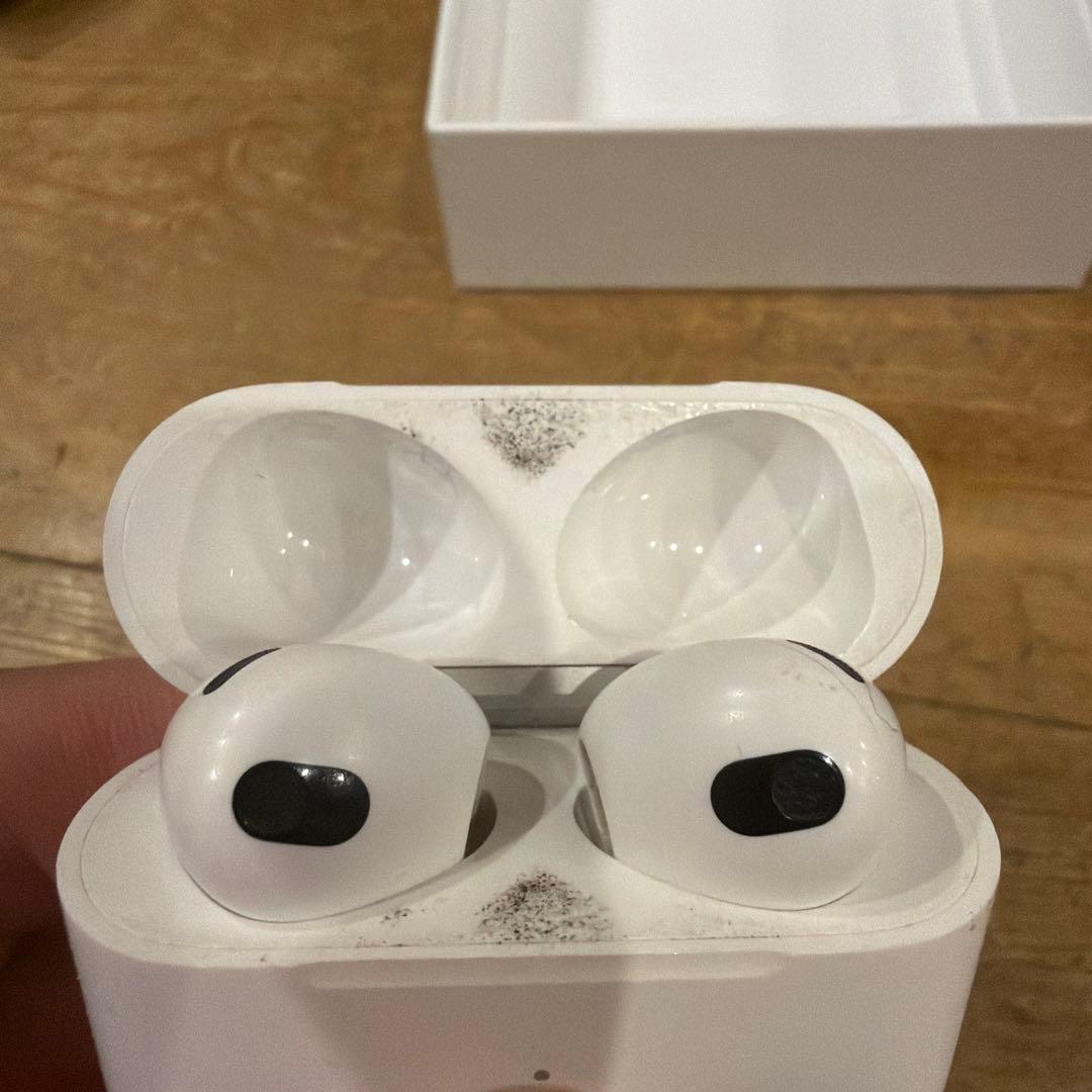 AirPods (第3世代）