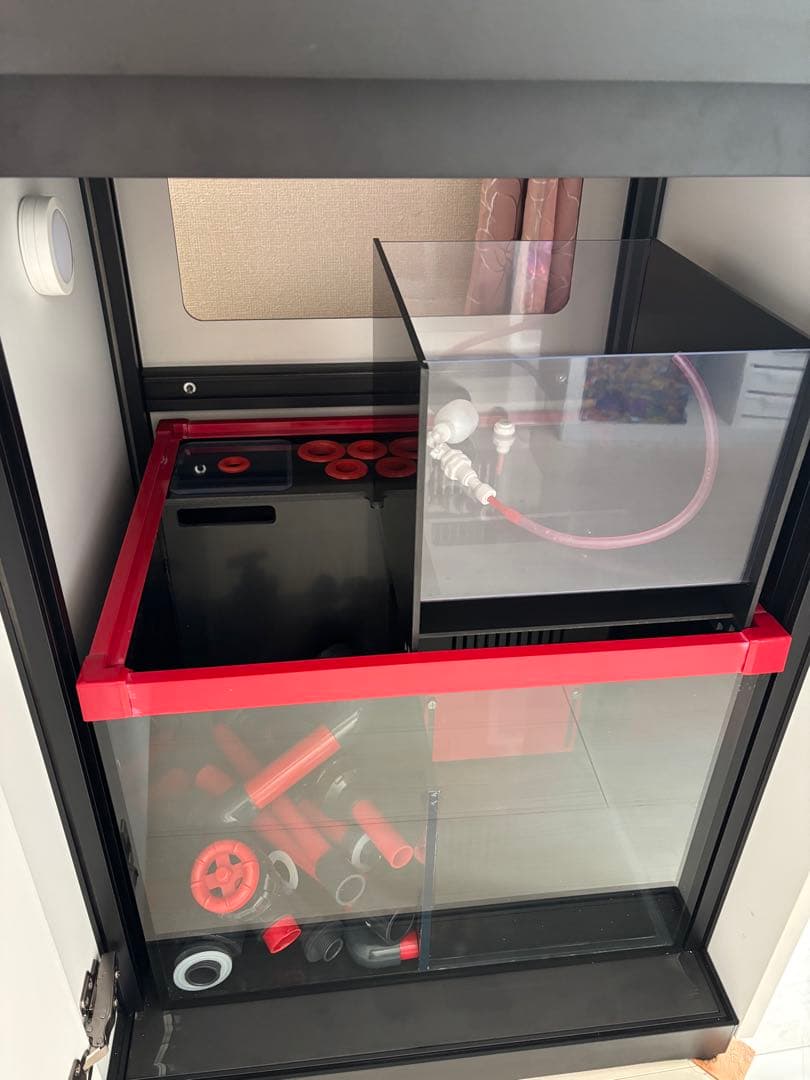 お*な様 60cmオーバーフロー水槽　Neptunian cube M-PRO6