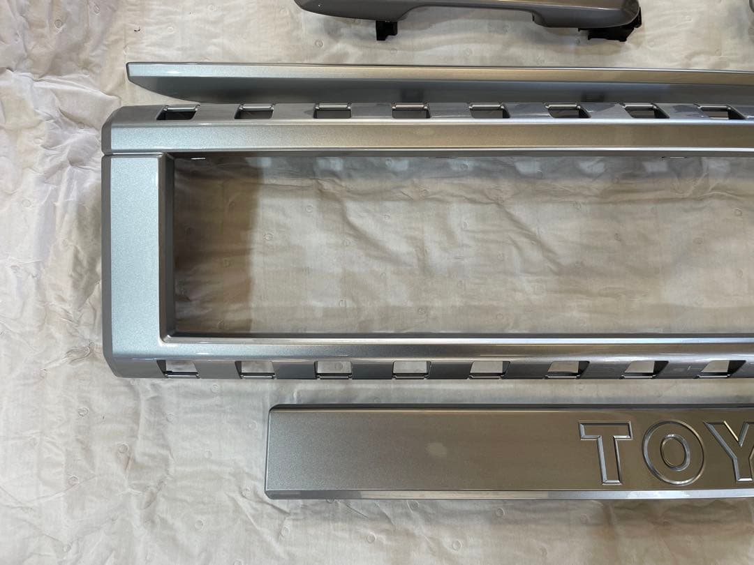 ランクル250 VX パーツ　新車外し