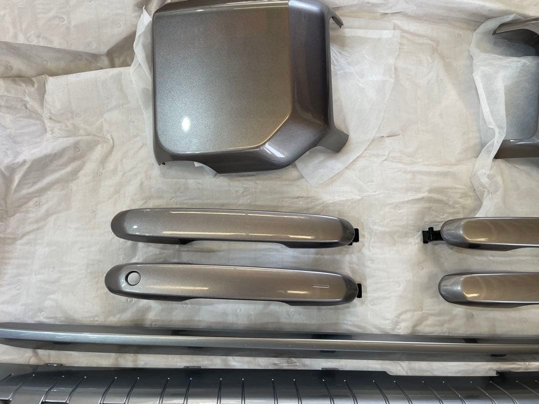 ランクル250 VX パーツ　新車外し