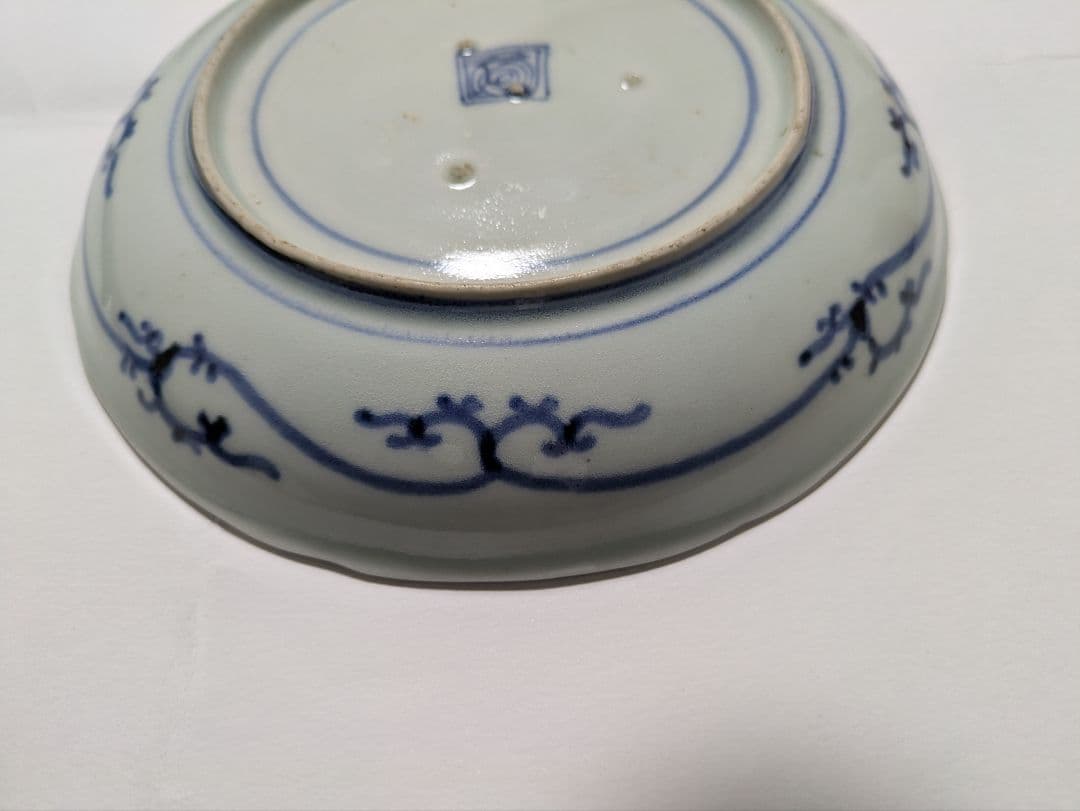 江戸中期、古伊万里『染付菊松竹梅文中皿』藍柿右衛門、銘「二重角渦福」、合せ箱付