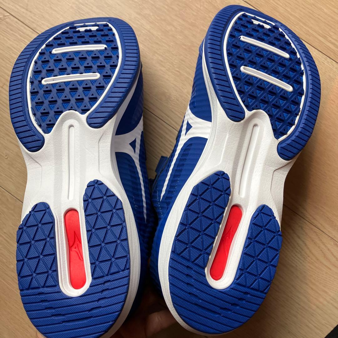 Mizunoシューズ 青 27cm 箱付き