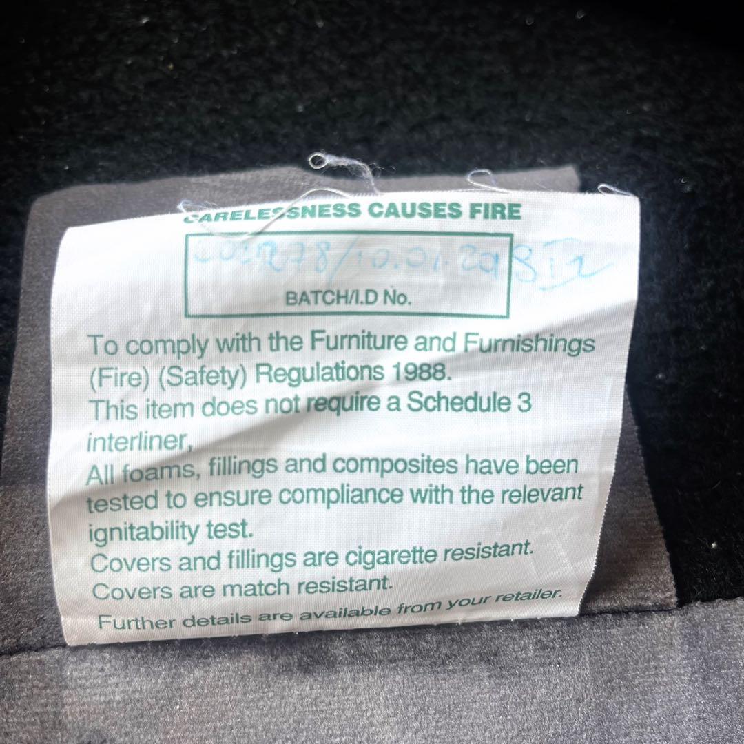 取付無料！グレーファブリック 英国モダン風チェスターフィールドソファ✨