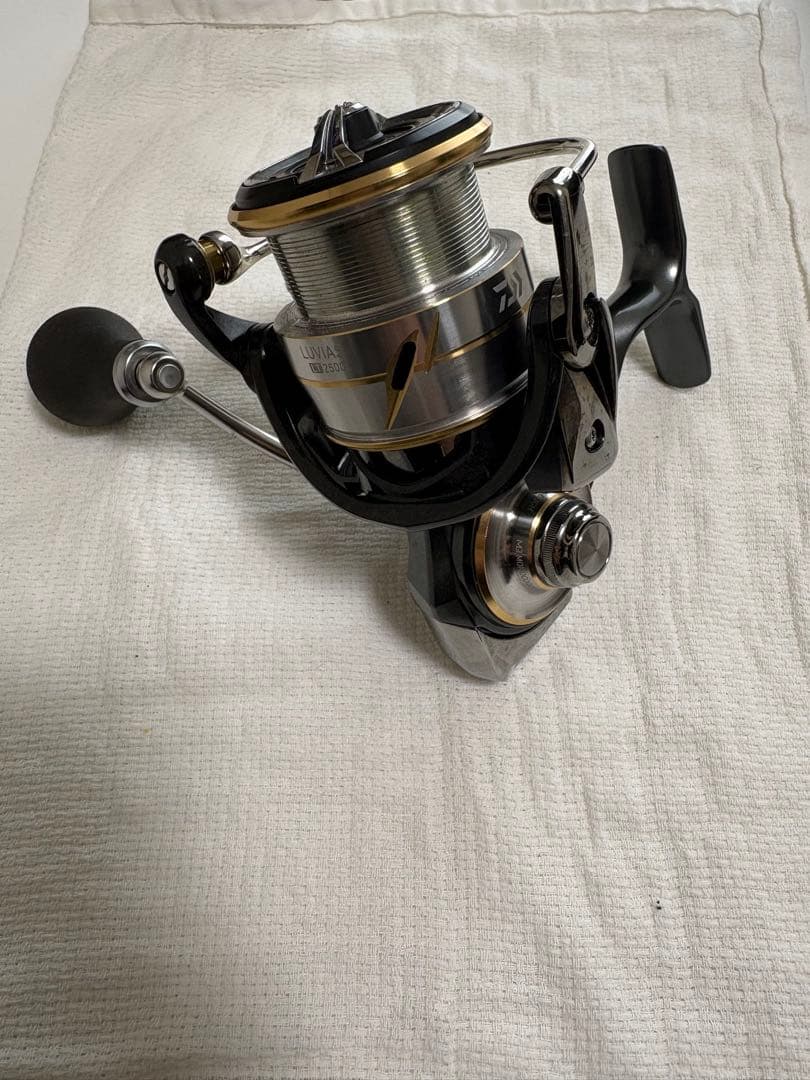 ダイワ 18 ルビアス LT2500 RCSカスタムハンドル付き 純正スプール