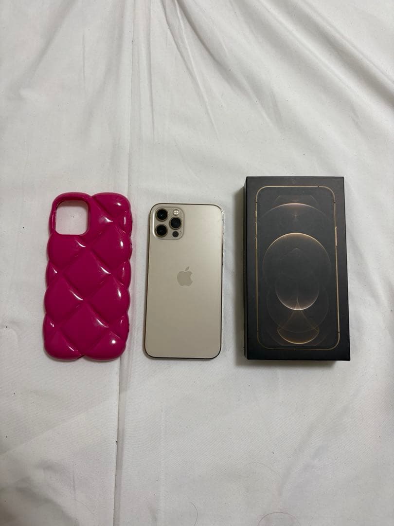 Apple iPhone 12 Pro ゴールド ケース付き