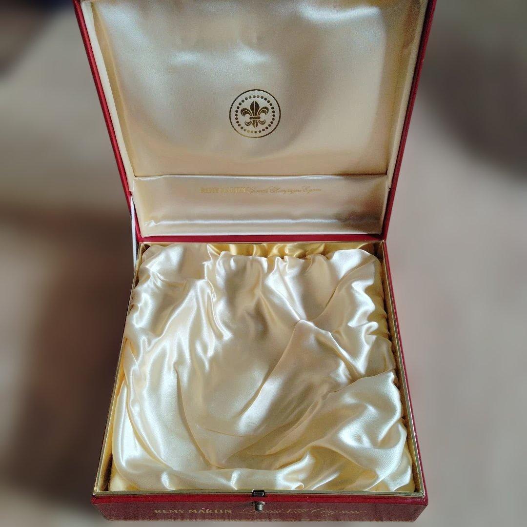 J*C様 レミーマルタンルイ13世　バカラクリスタル製