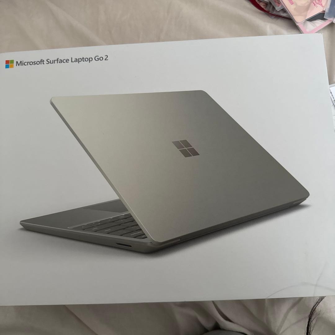 Surface Laptop シルバー ステッカー付き