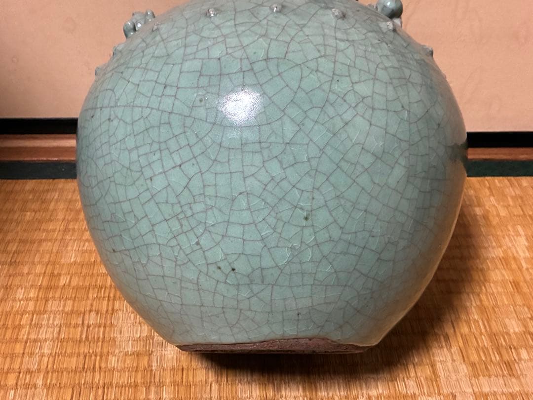 中国 龍泉窯 ひび割れ釉薬 獣耳付 丸壺 唐物