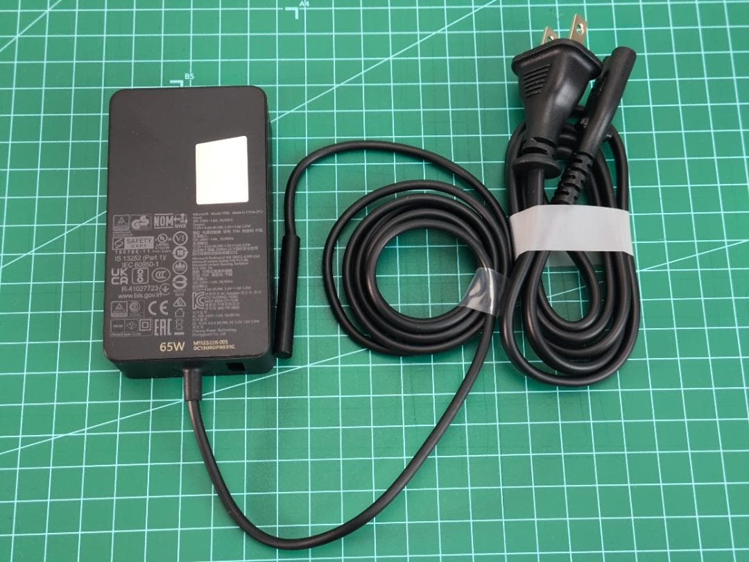 ひ*き様 【ほぼ未使用】 Surface Laptop 4 13.5インチ プラ