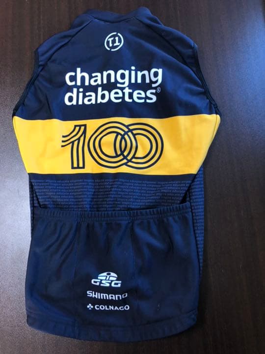 【選手支給品】 team novo nordisk サーマルベストSサイズ