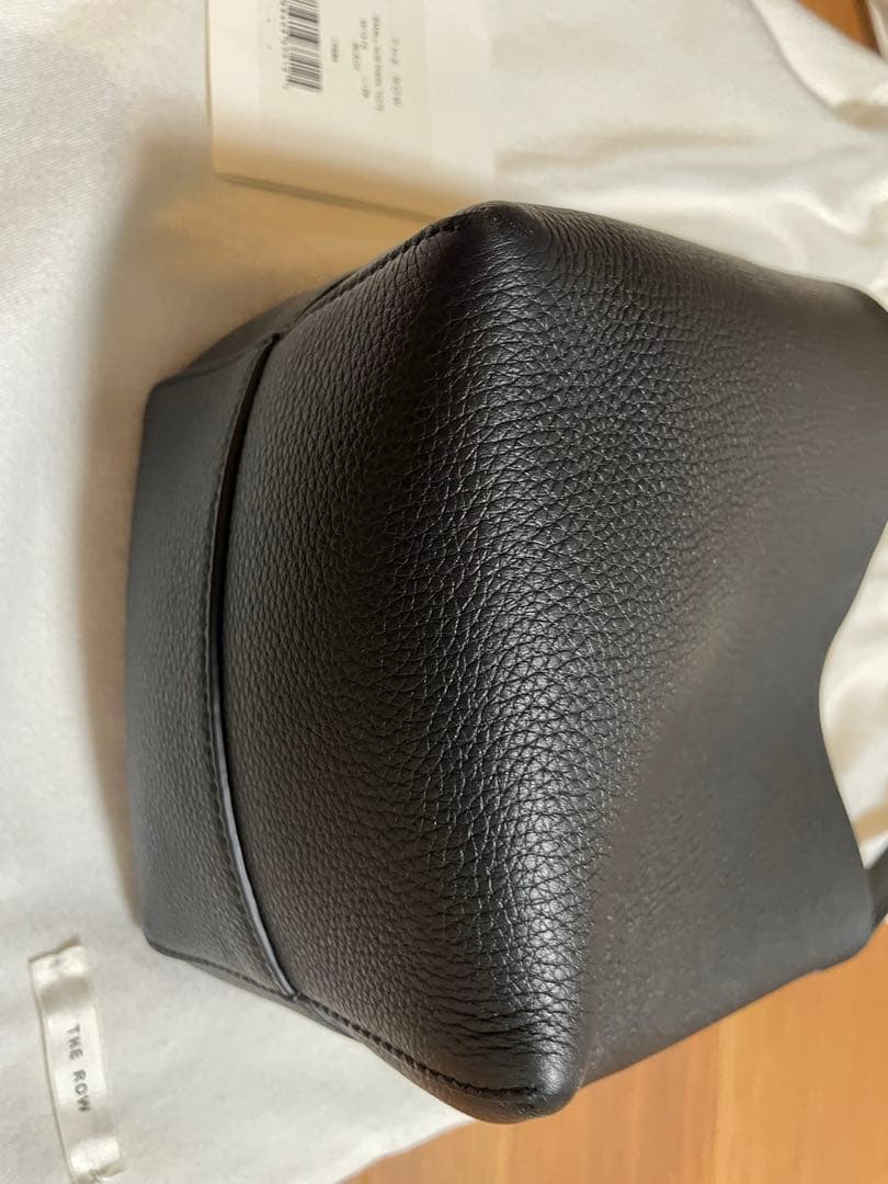 the row ザロウ　パークトート　スモール