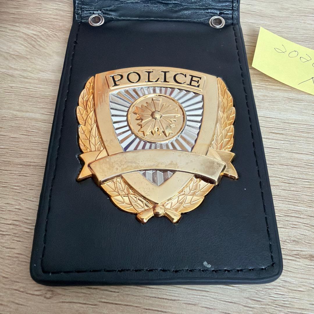 激レア刻印無し　警察手帳 レプリカ 在庫わずか