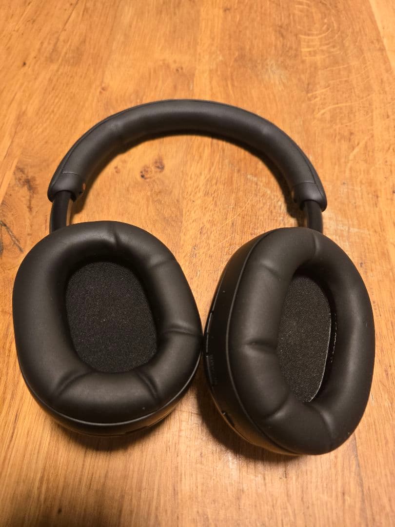 ヘッドホン SONY WH1000X-M5