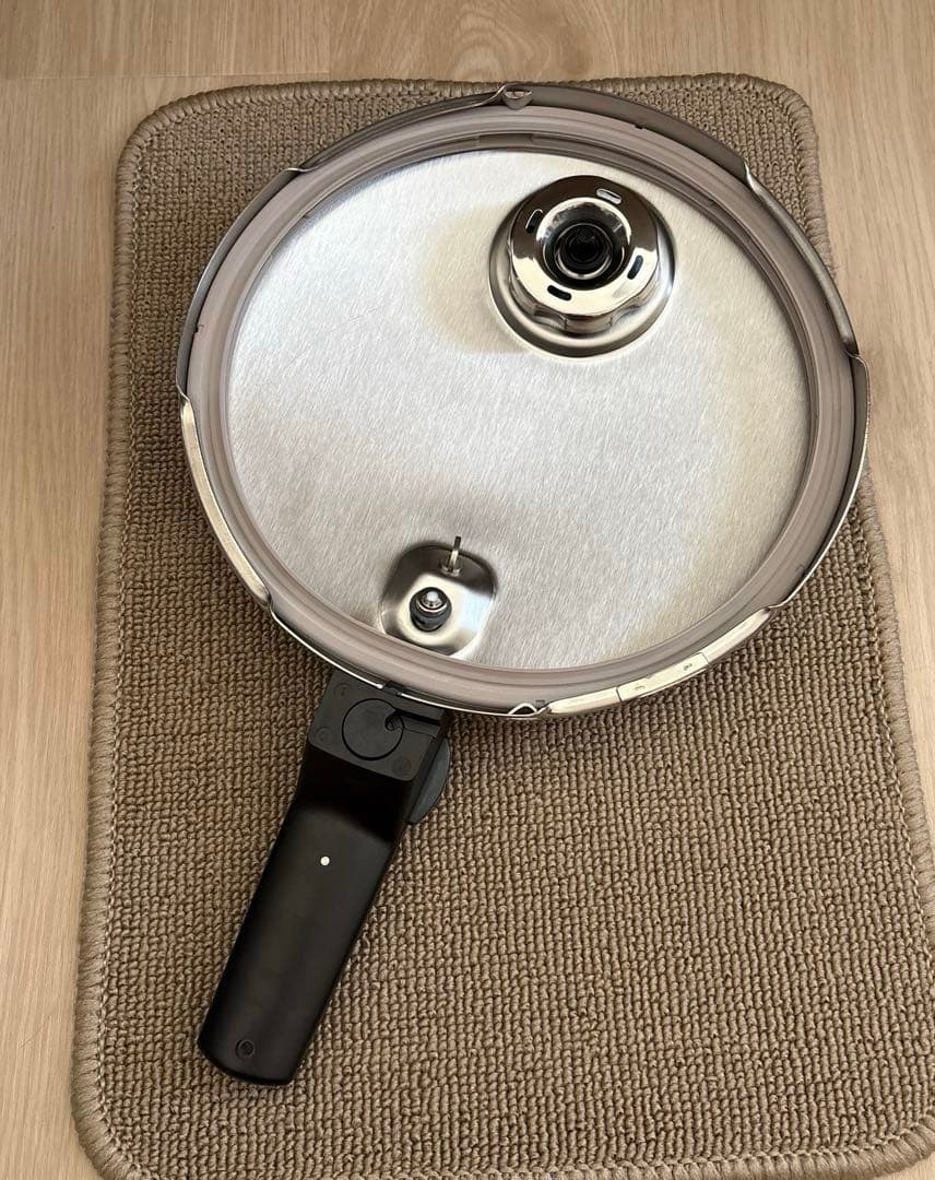 ☆【新品未使用品】フィスラーコンフォート圧力鍋 ステンレス製 6.0ℓ