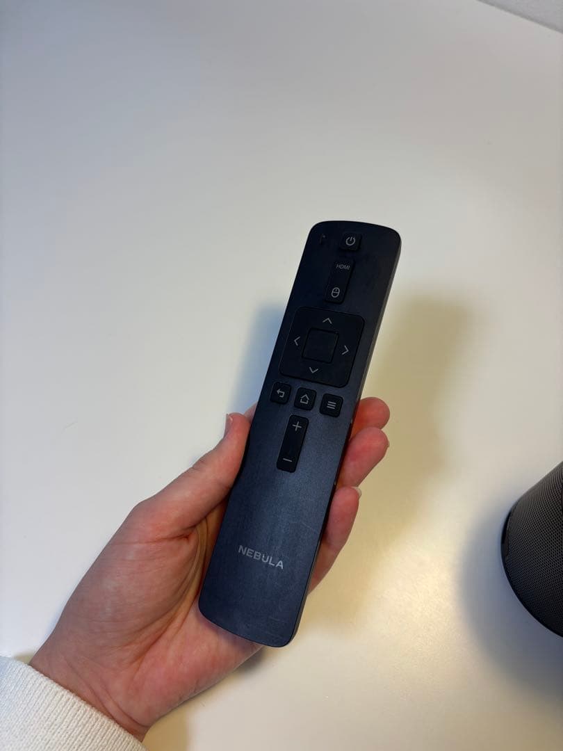 【中古】NEBULA Capsule プロジェクター D4111