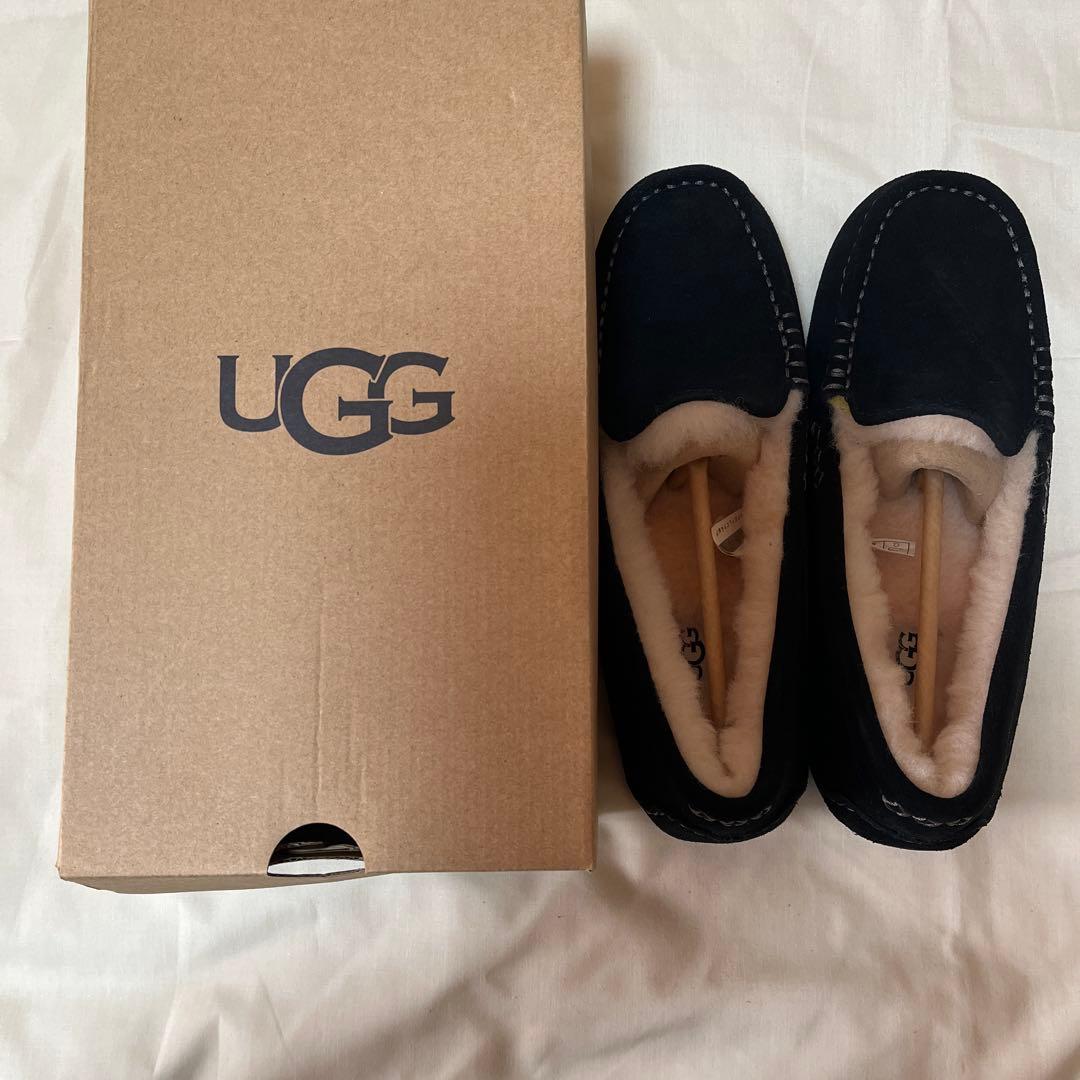 UGG ウォータープルーフ品番1106878 サイズ8