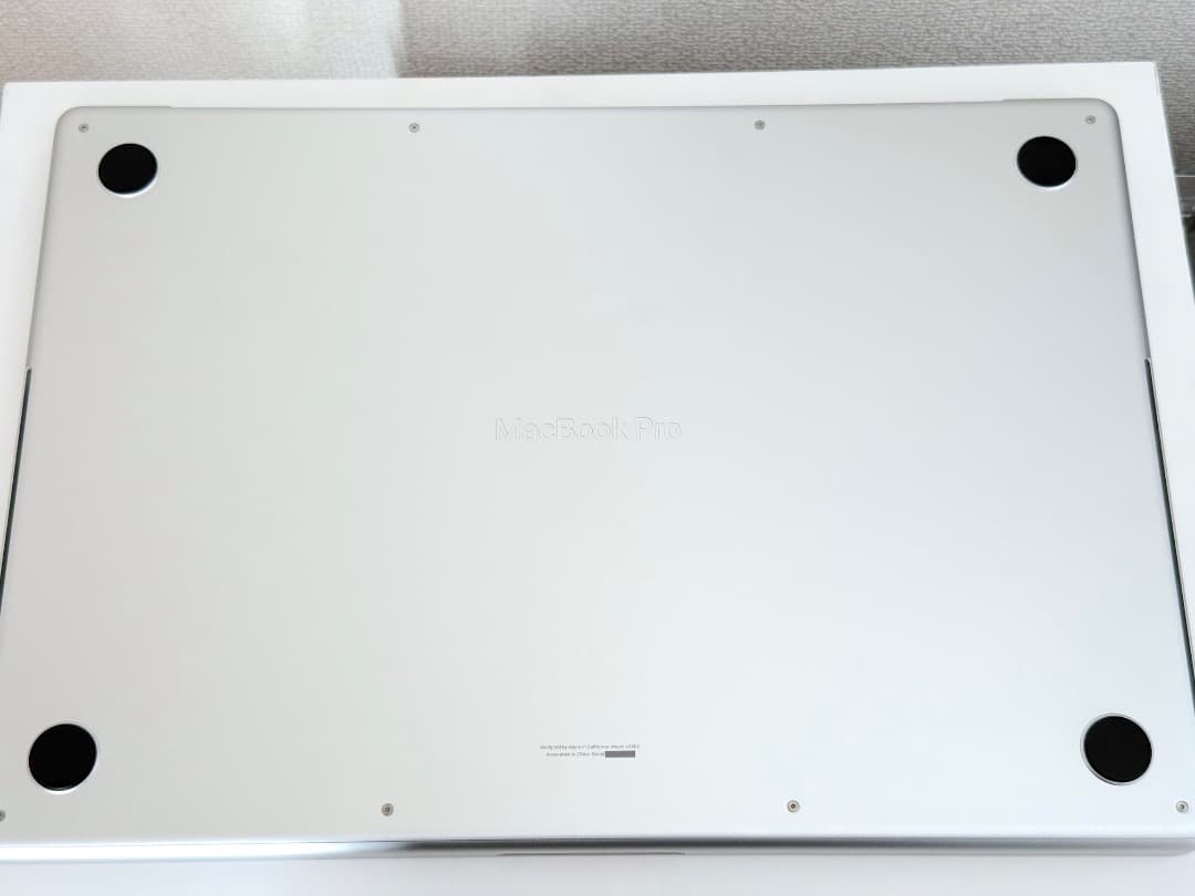 MacBook本体 MacBook Pro 16inch M4 Pro 1TB 24GB CTO