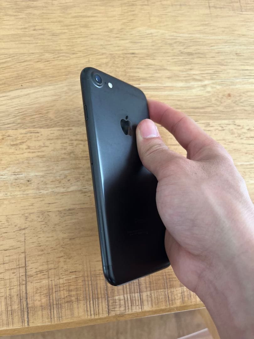 iPhone7 黒　美品　125gb 値下げ⭕️ 初期化済み
