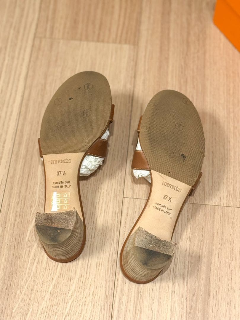 【Sale/ほぼ新品】 HERMES オアジス　ゴールド　37 1/2 裏バリ