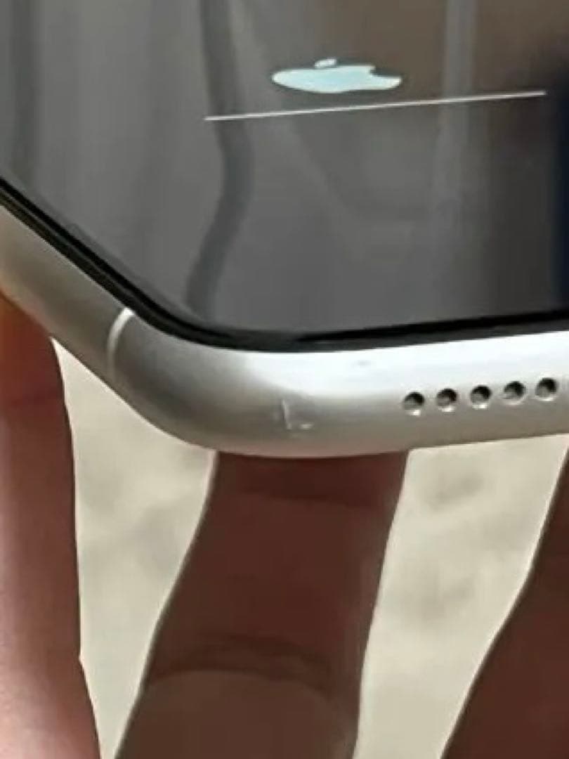 Apple iPhone 11 ホワイト本体　64GB