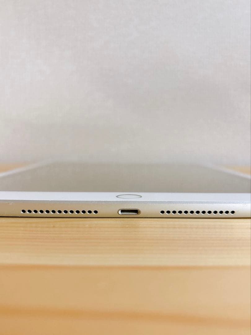 iPad 第7世代 32G シルバー 本体