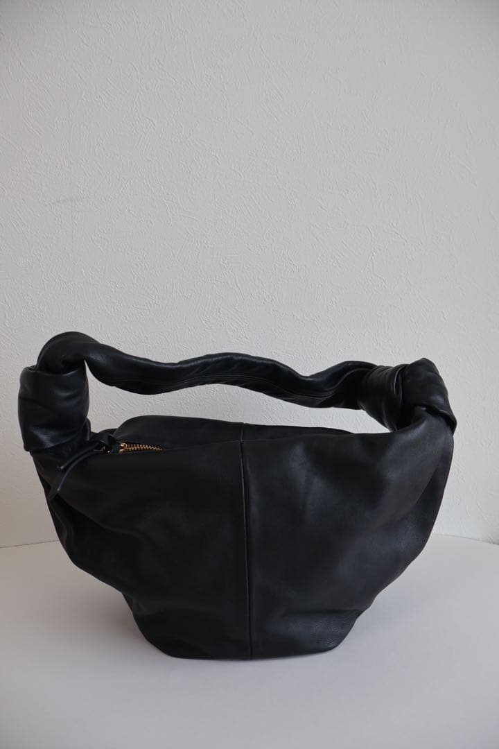 ボッテガべネタ　ダブルノット　ショルダーバッグ