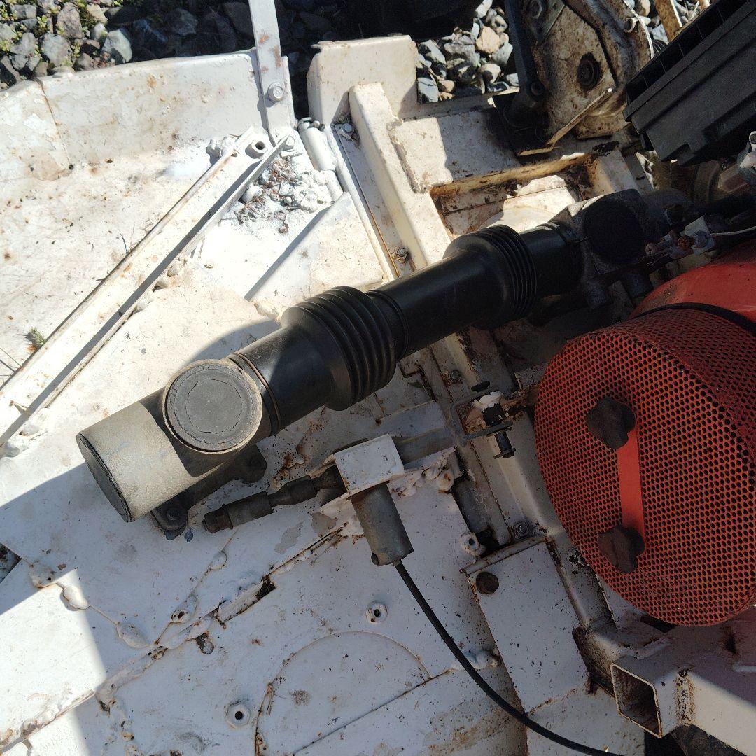 (岐阜)自走式 草刈機 クボタGC700 2WD ウイングモア 畔