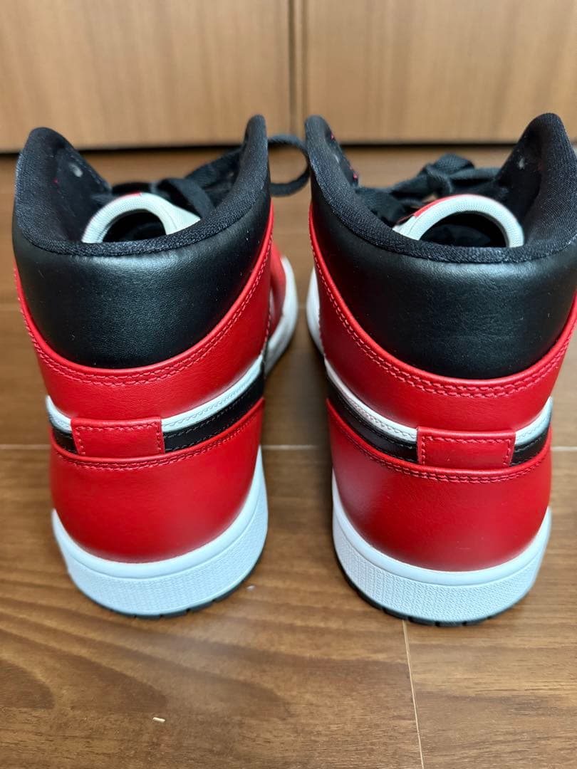 シューズ(男性用) Nike Air Jordan 1 Mid CHICAGO BLACK TOE