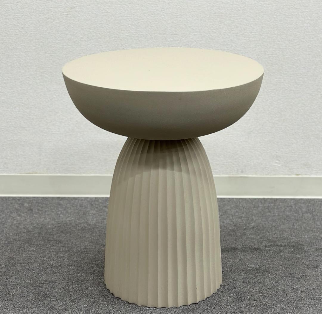 ボーコンセプト■Expose　サイドテーブル　シンプル　モダン　ウォームグレー