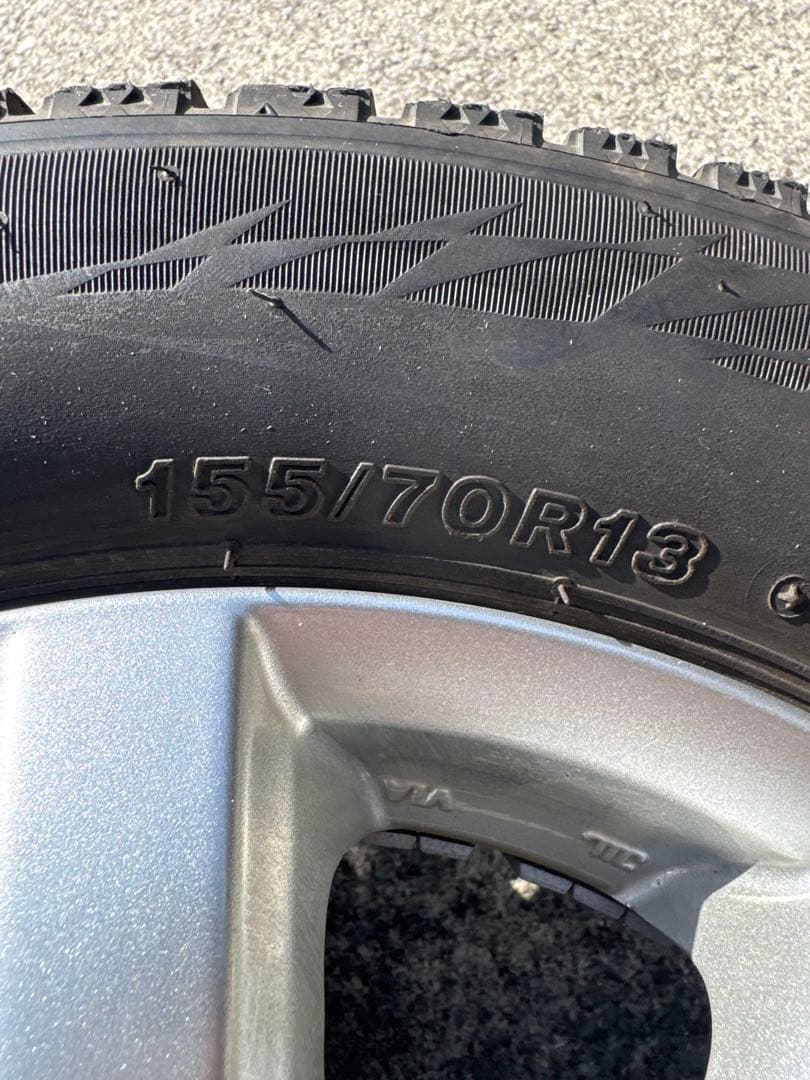 ブリヂストン BLIZZAK 155/70R13 アルミ付4本