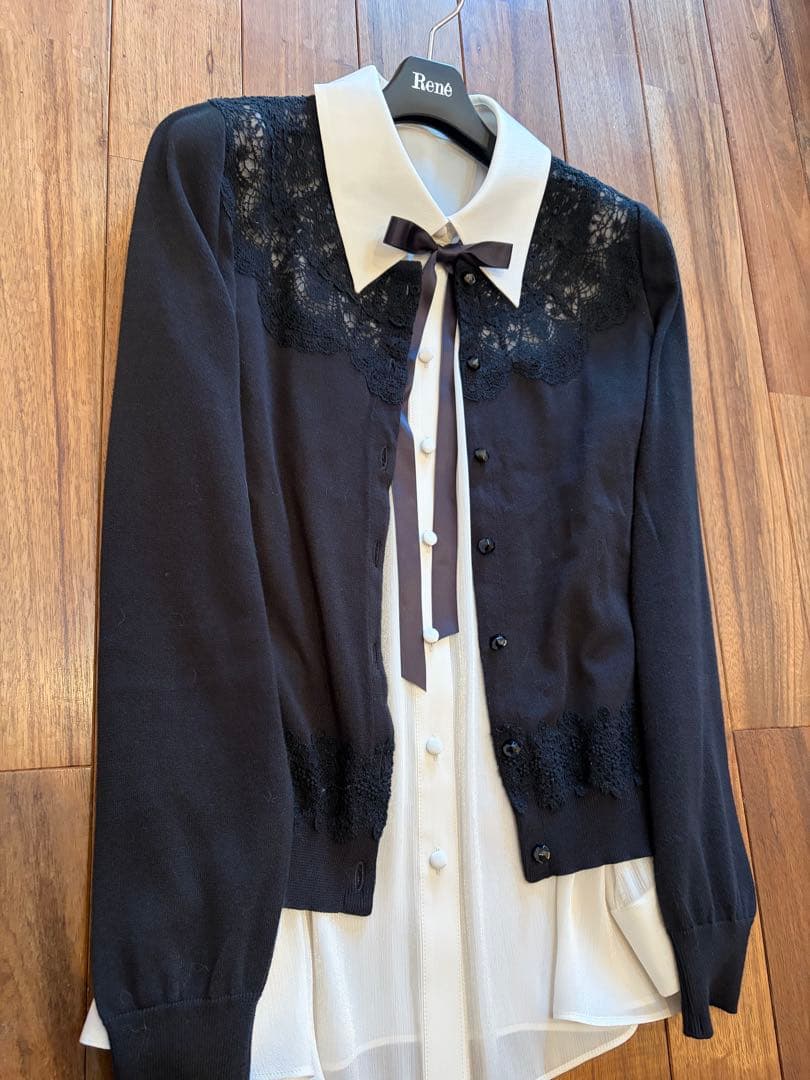 ♡Reneルネ♡ レース　カーディガン約57000円（ブラウスやスカート除く）