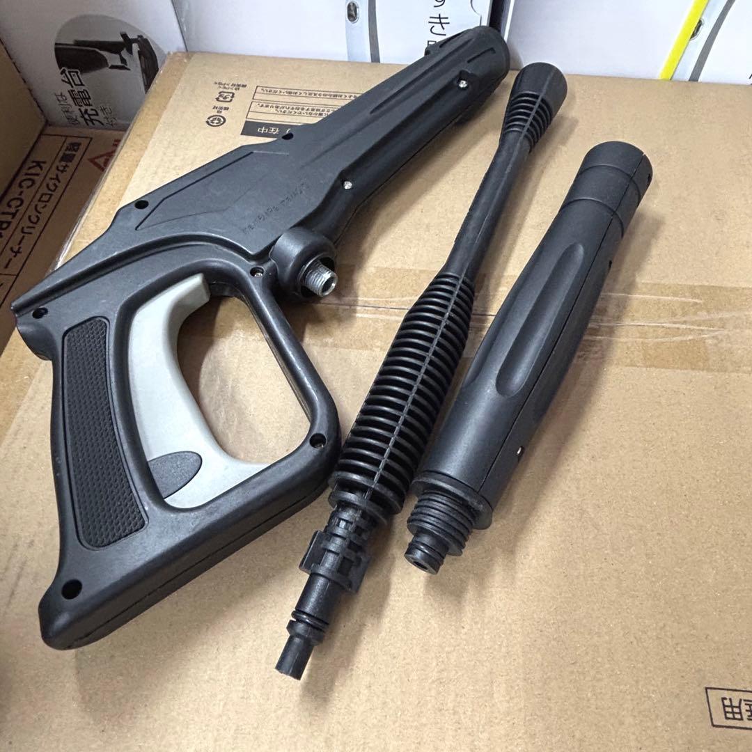 【展示品】アイリスオーヤマ 高圧洗浄機 FBN-402 ホワイト