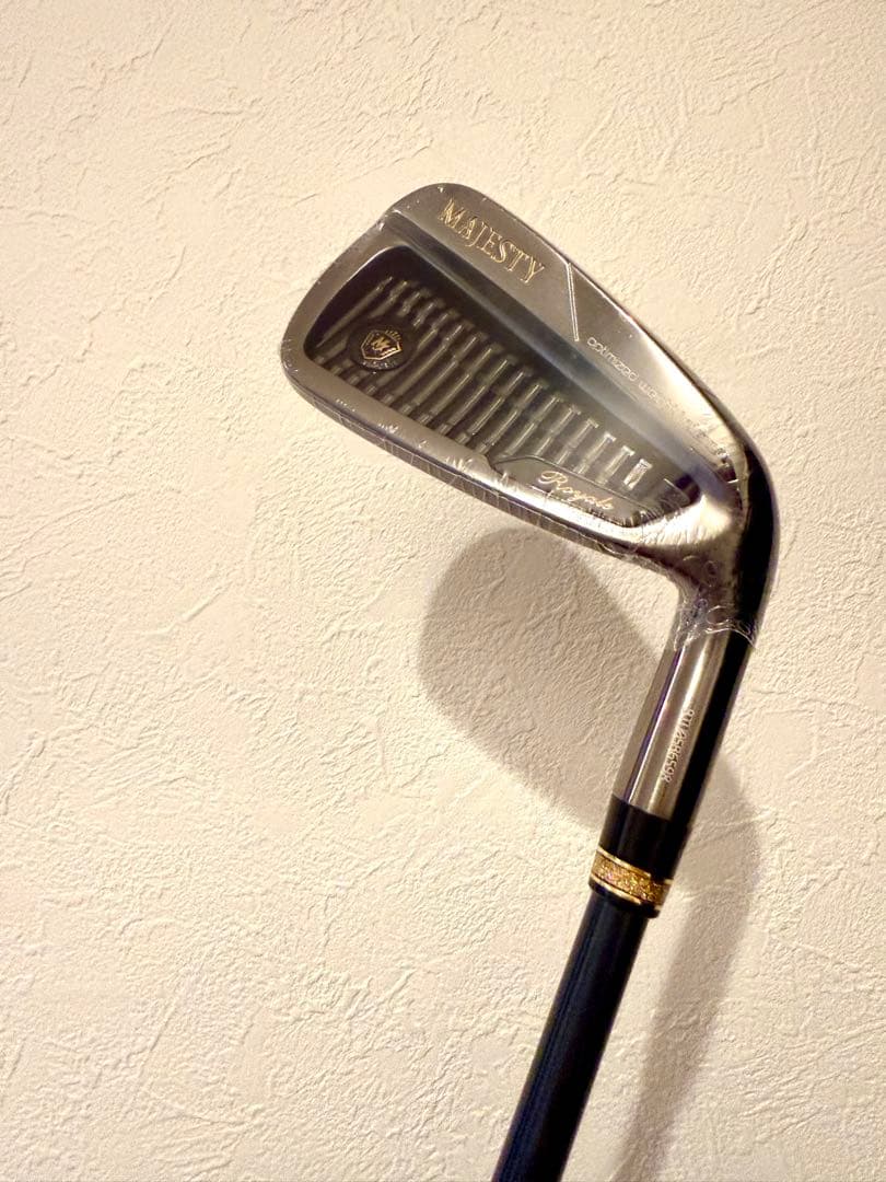 新品　2025 MAJESTY マジェスティ e アイアン　7番