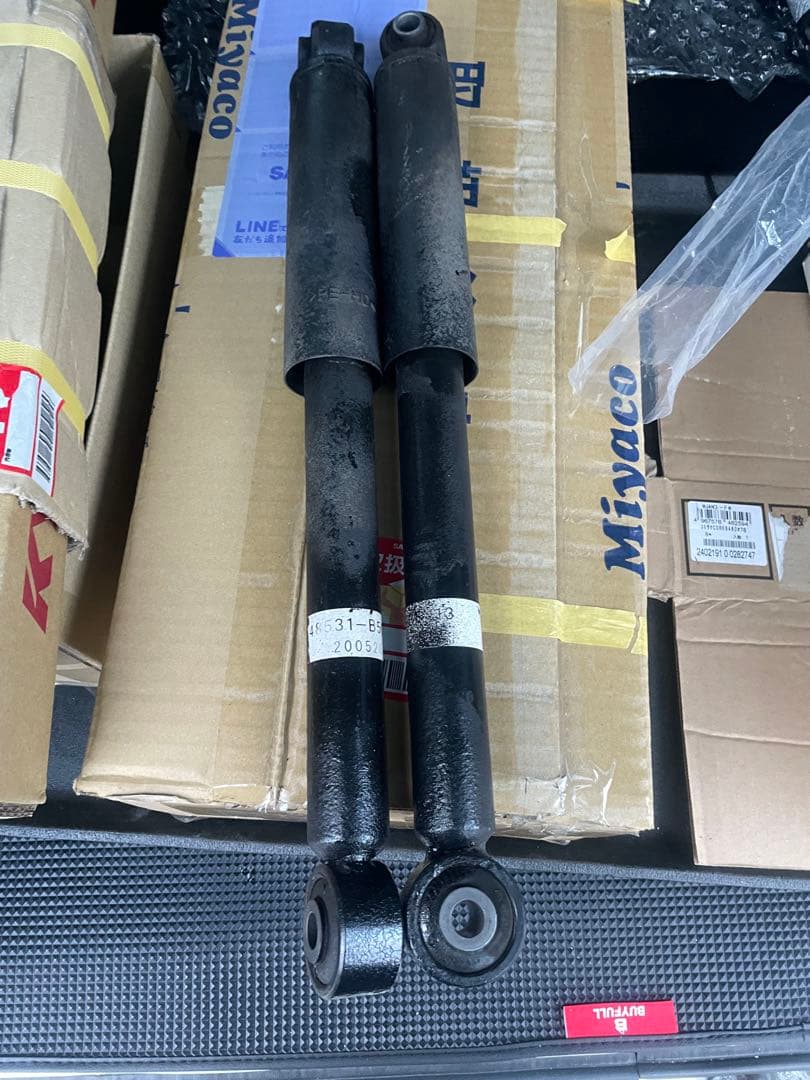 ハイゼットS321V純正ショック1台分　送料込