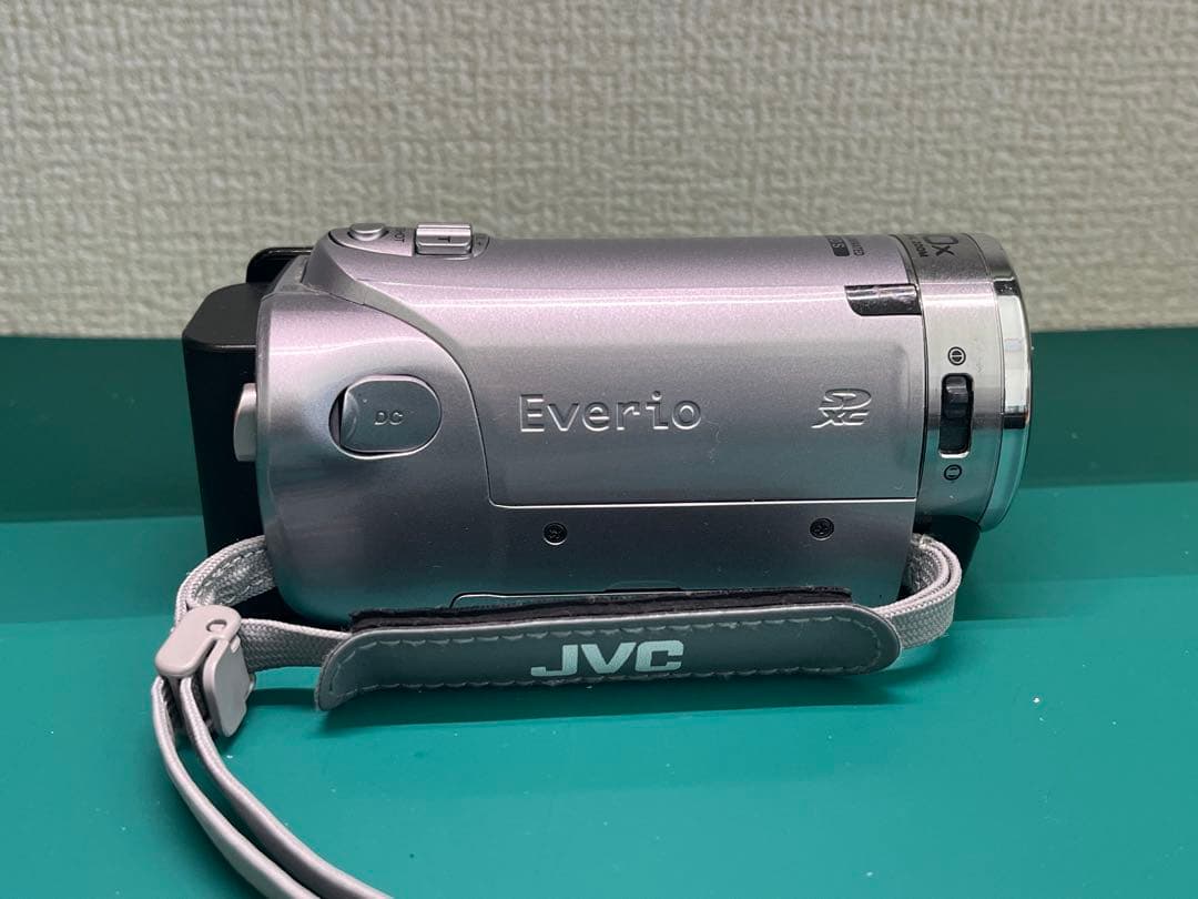 【美品★バッテリー2個】JVC Everio GZ-E220 シルバー フルHD