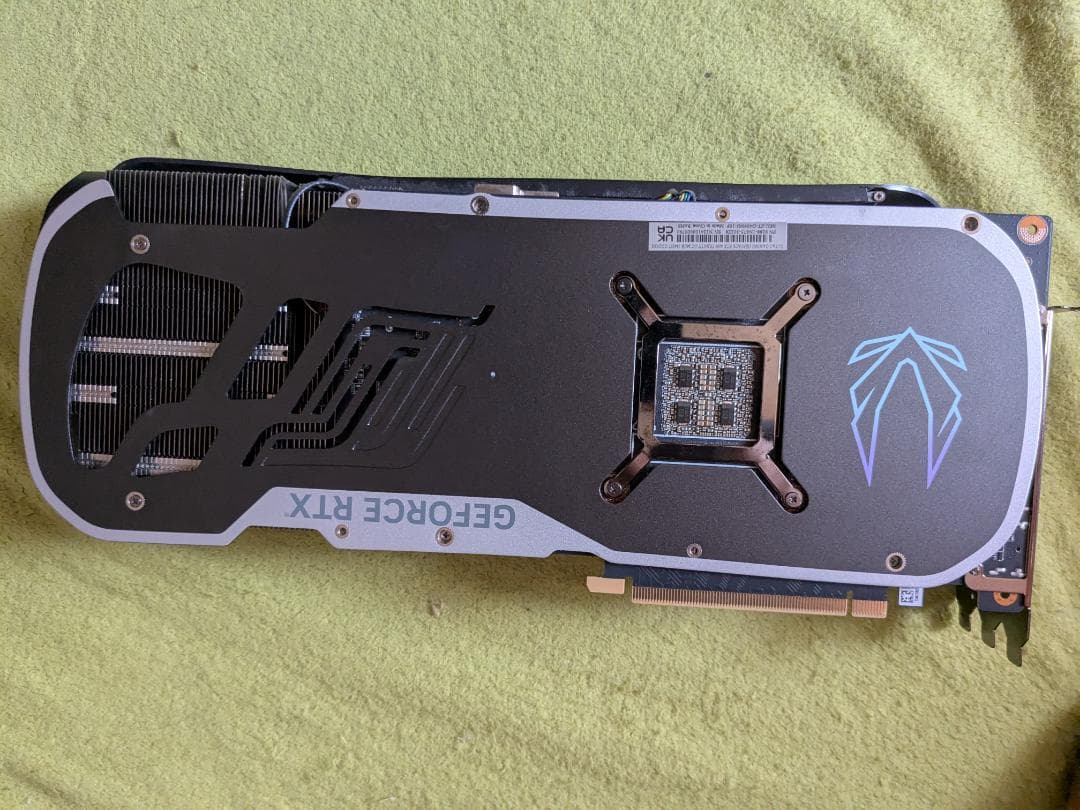 ZOTAC RTX4090 trinityジャンク品（動作はします）くんちゃみ様