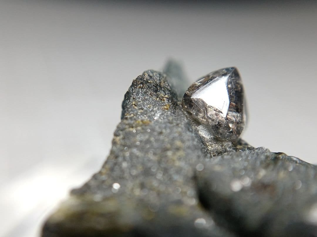 たーさん　ダイヤモンド　キンバーライト　原石　接着標本　鉱物標本