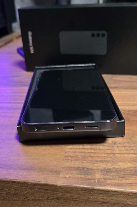 Samsung Galaxy S24 256GB ブラック 国内版＋おまけ