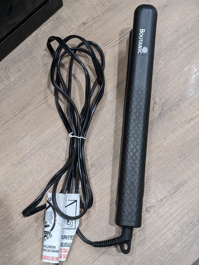 BOUTANIC ボタニック　ストレート　ヘアアイロン ブラック