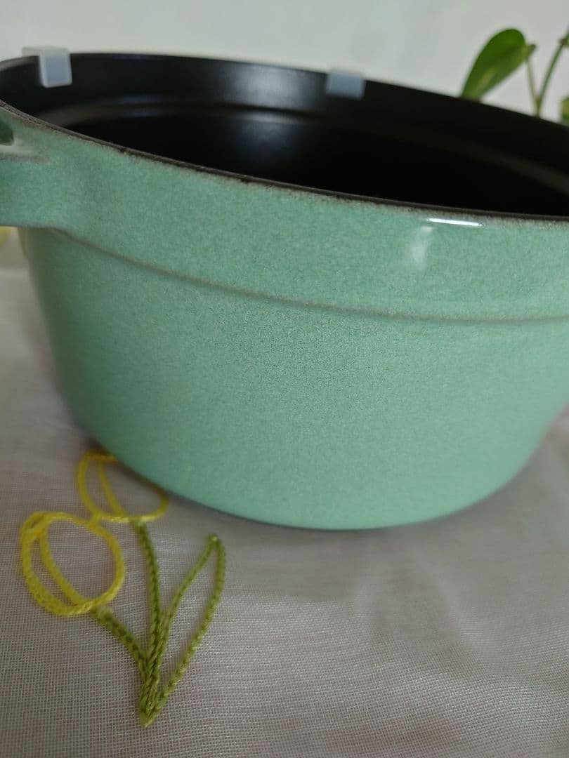 【美品】STAUB ココット ラウンドセージグリーン 20cm