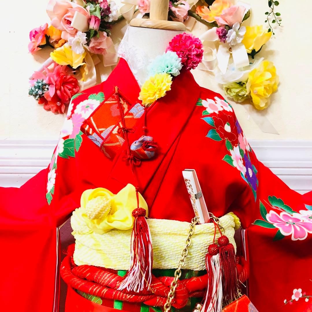 七五三七歳❣️新品着物✨赤地手毬蝶々花金彩⭐︎作り帯楽々⭐︎完全フルセット銘品