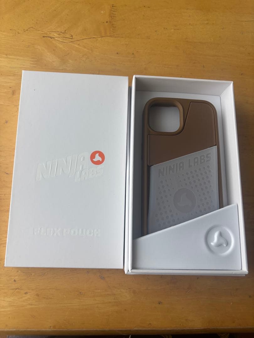 【M】NINJA LABS iPhone15ケース ブラウン
