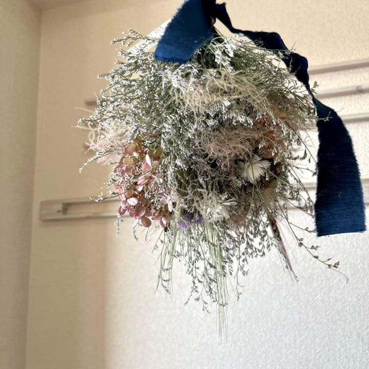 ブルーファンタジアとスモークツリーフライングブーケ