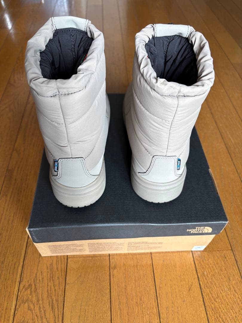 The North Face NFW52272 定価23.980-