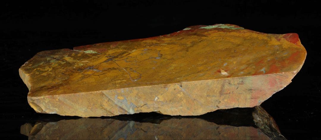 佐渡 赤玉石 赤石 黄色 磨き石 磨石 鑑賞石 自然石 水石 台座付 1.1kg