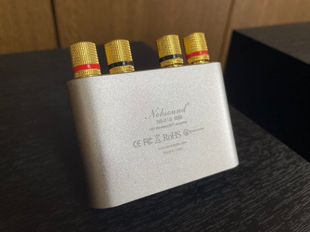 B&W (Bowers & Wilkins) ブックシェルフスピーカー 685