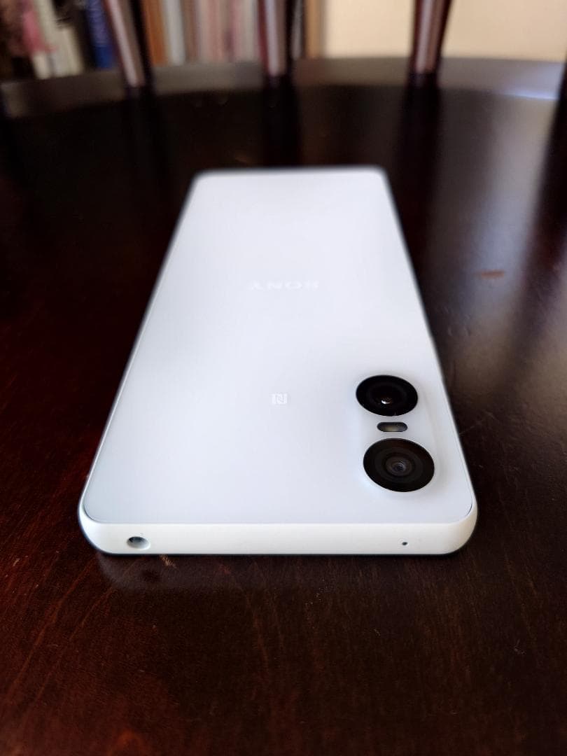 ★ほぼ新品★ Xperia 10 VI / SIMフリー / ホワイト